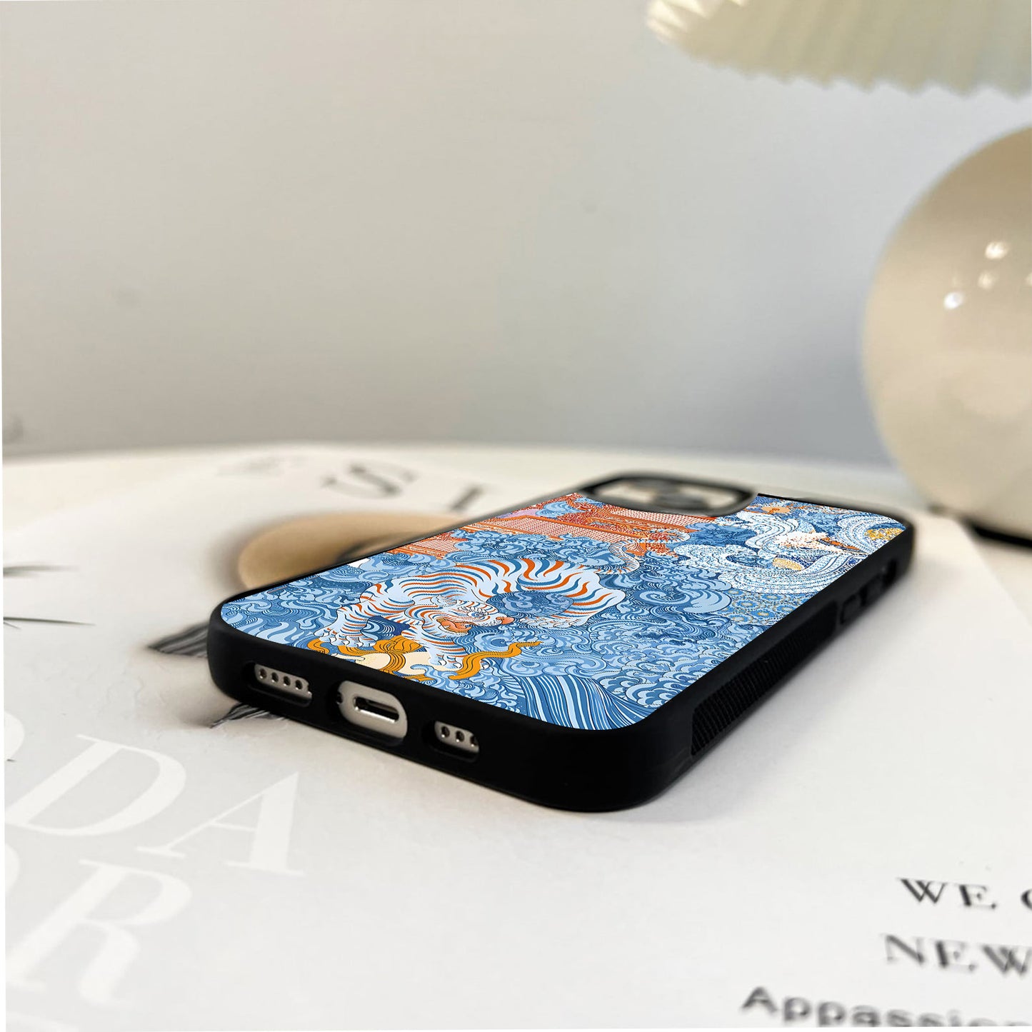Mystic White Guardian Glass Case