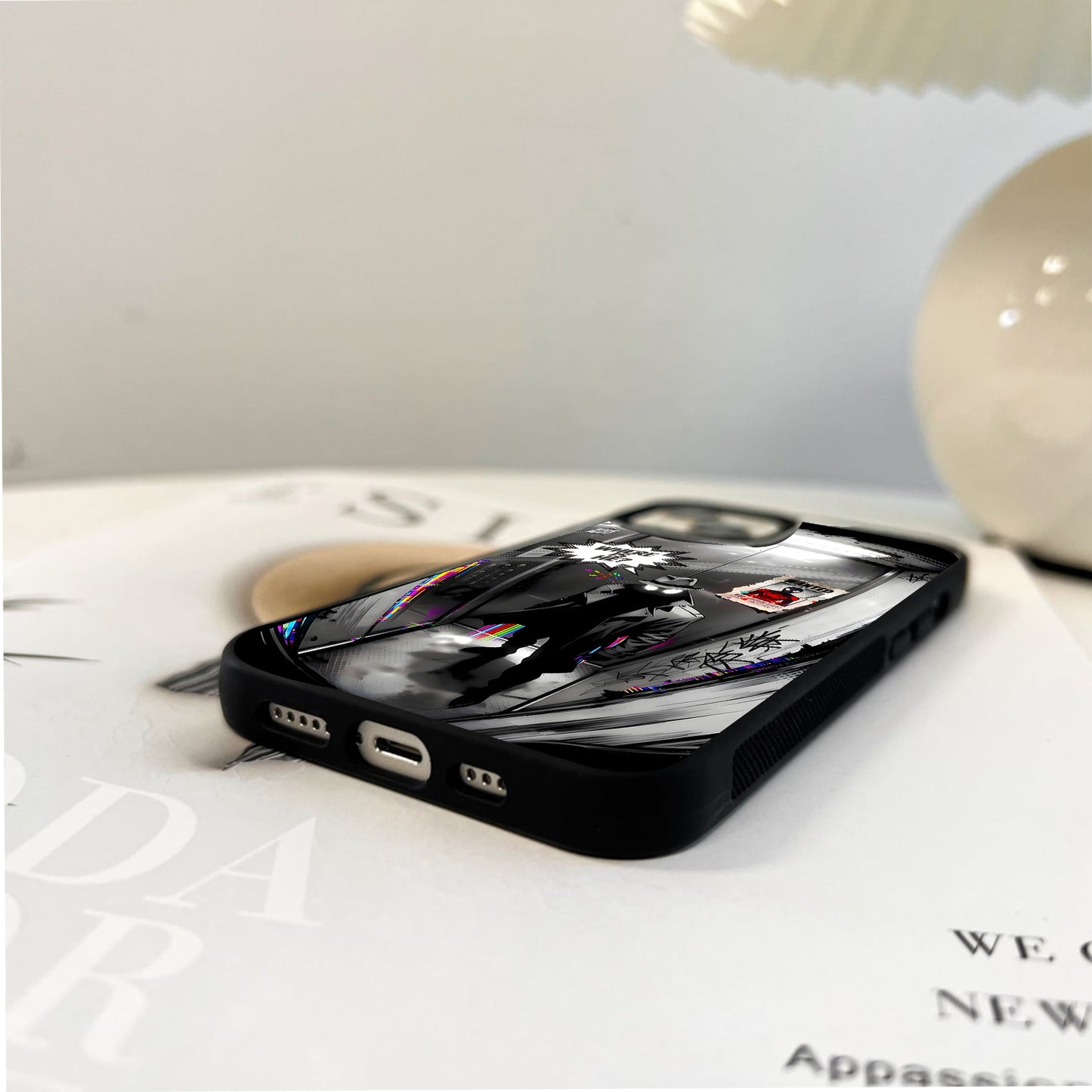 Noir Hero Reflection Glass Case