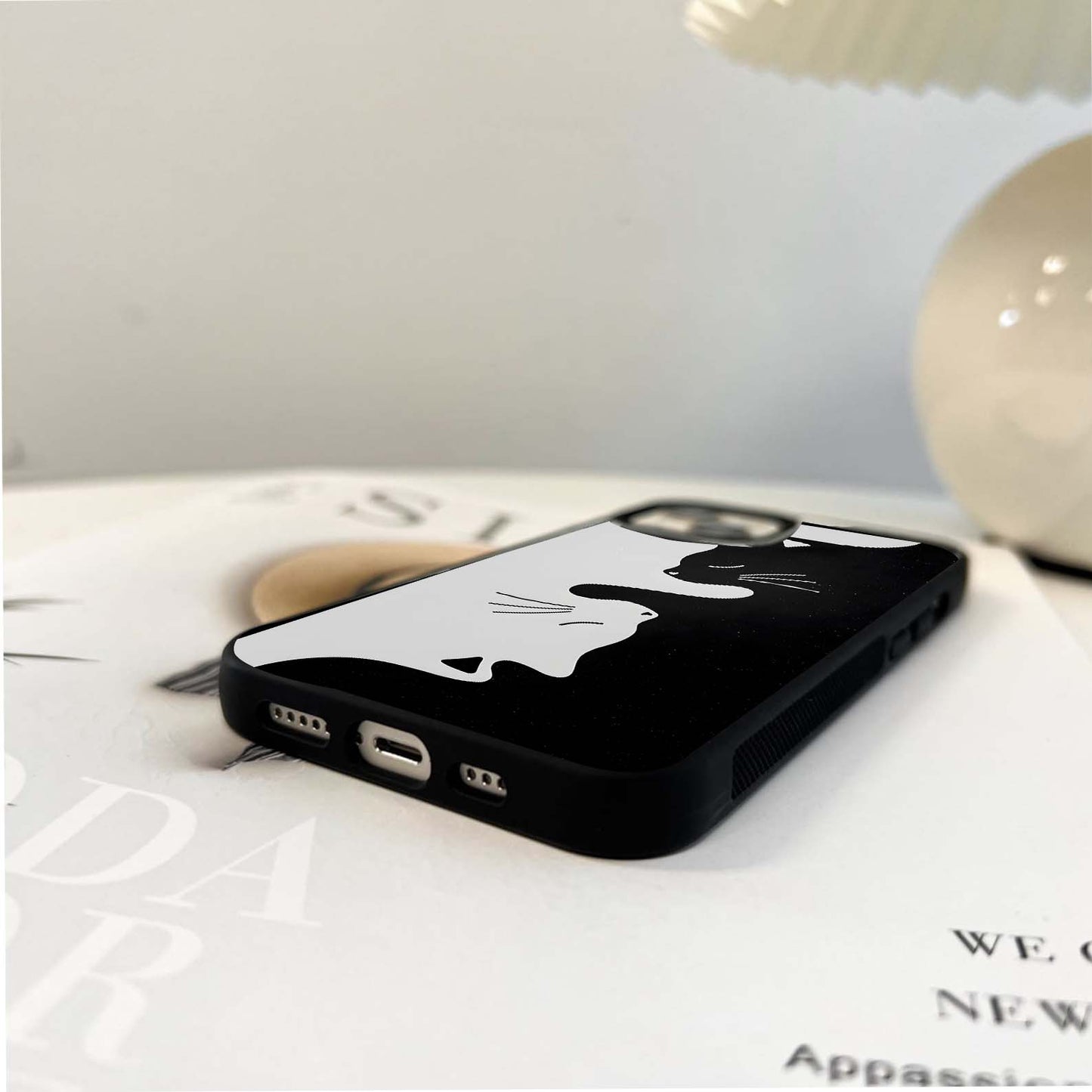 Yin Yang Cat Glass Case