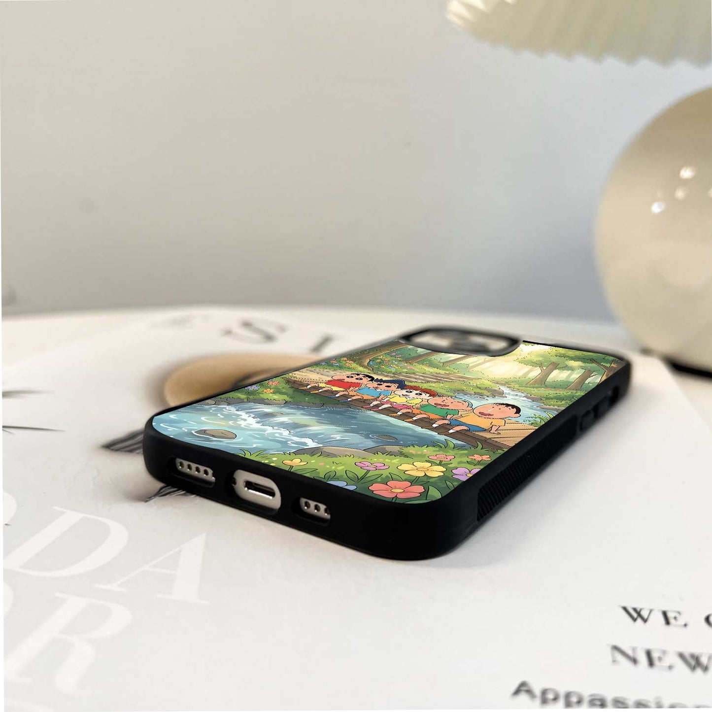 Shinchan Nature Friends Glass Case