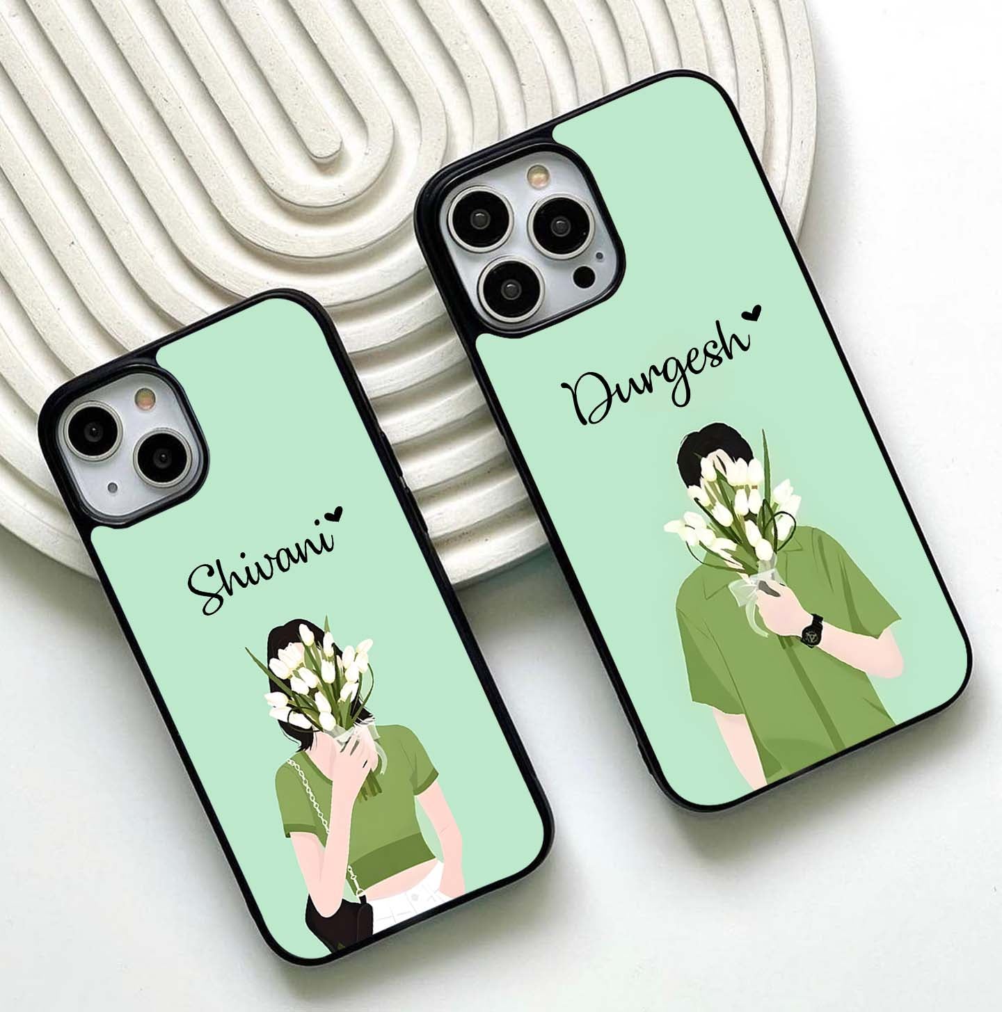 Hidden Tulip Love Couple Glass Case