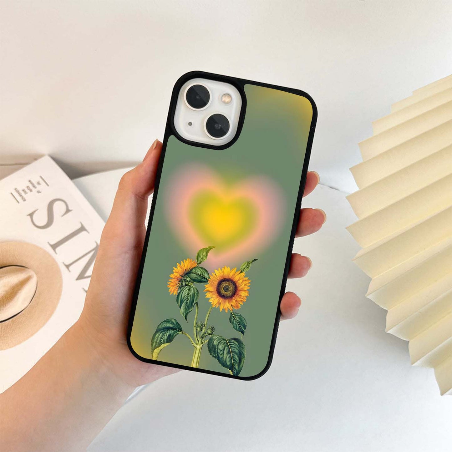 Attractive Sunflower Glass Case