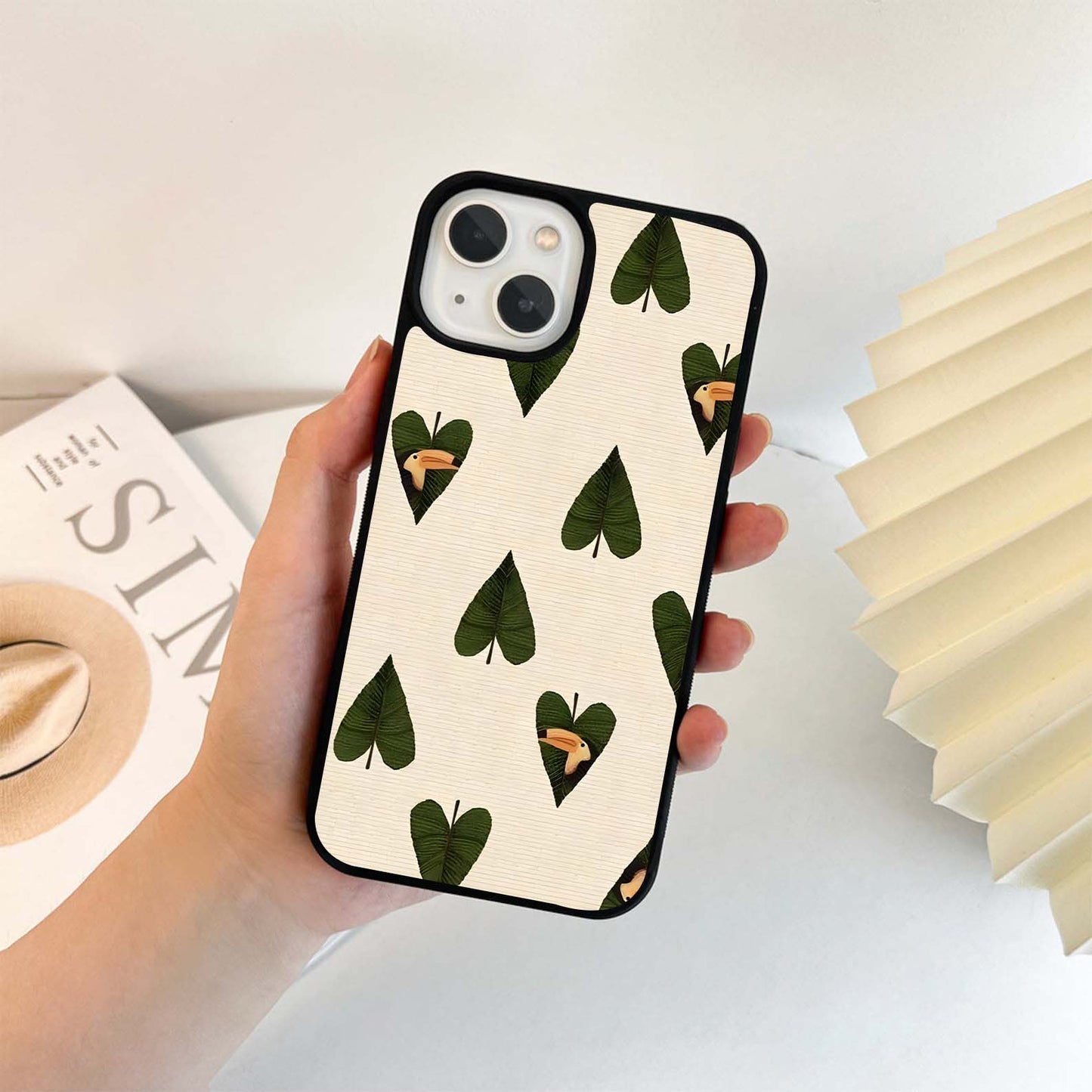 Peek Leaf Play Glass Case