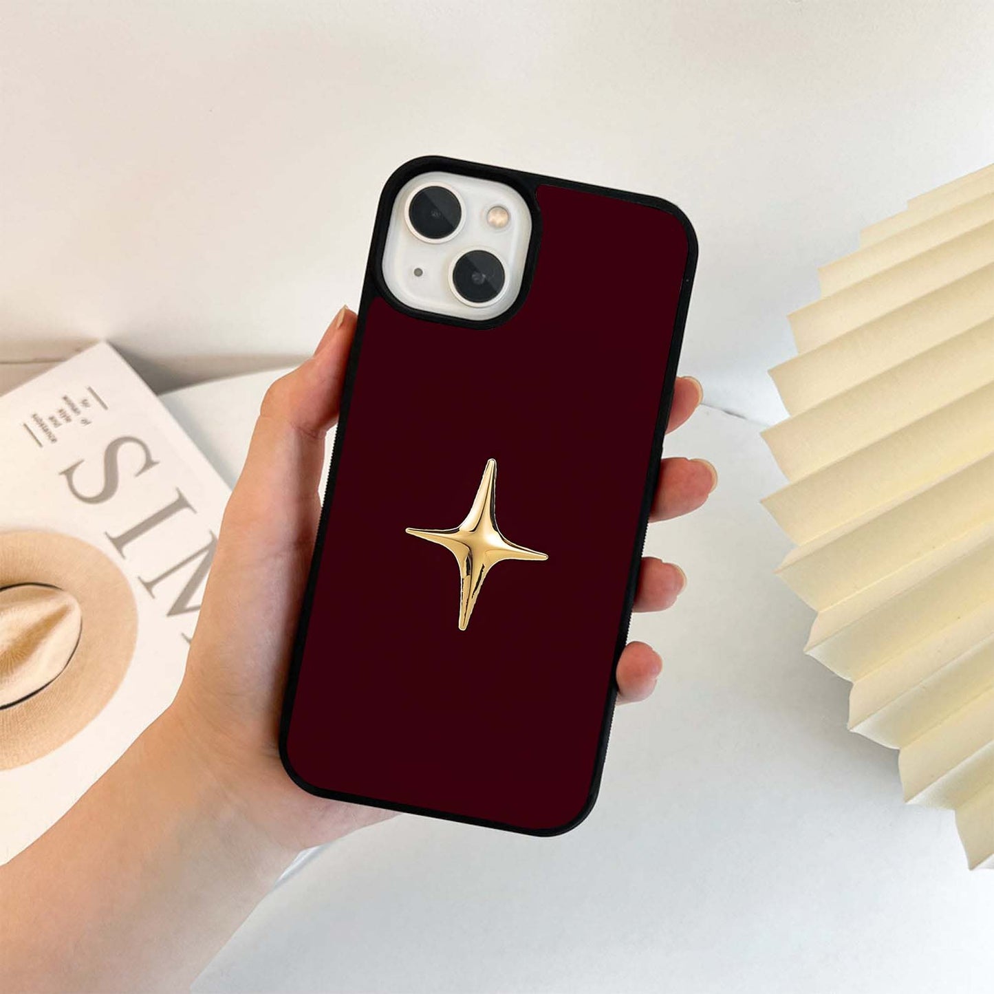 Single Radiant Golden Star Glass Case