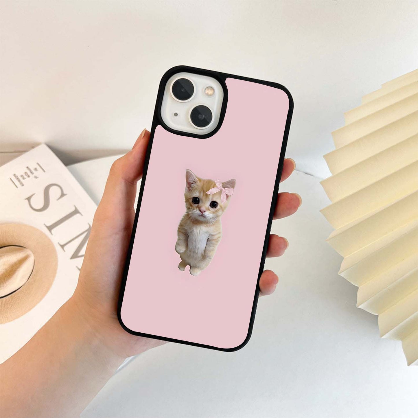 Innocent Cat With Pink Background Glass Case