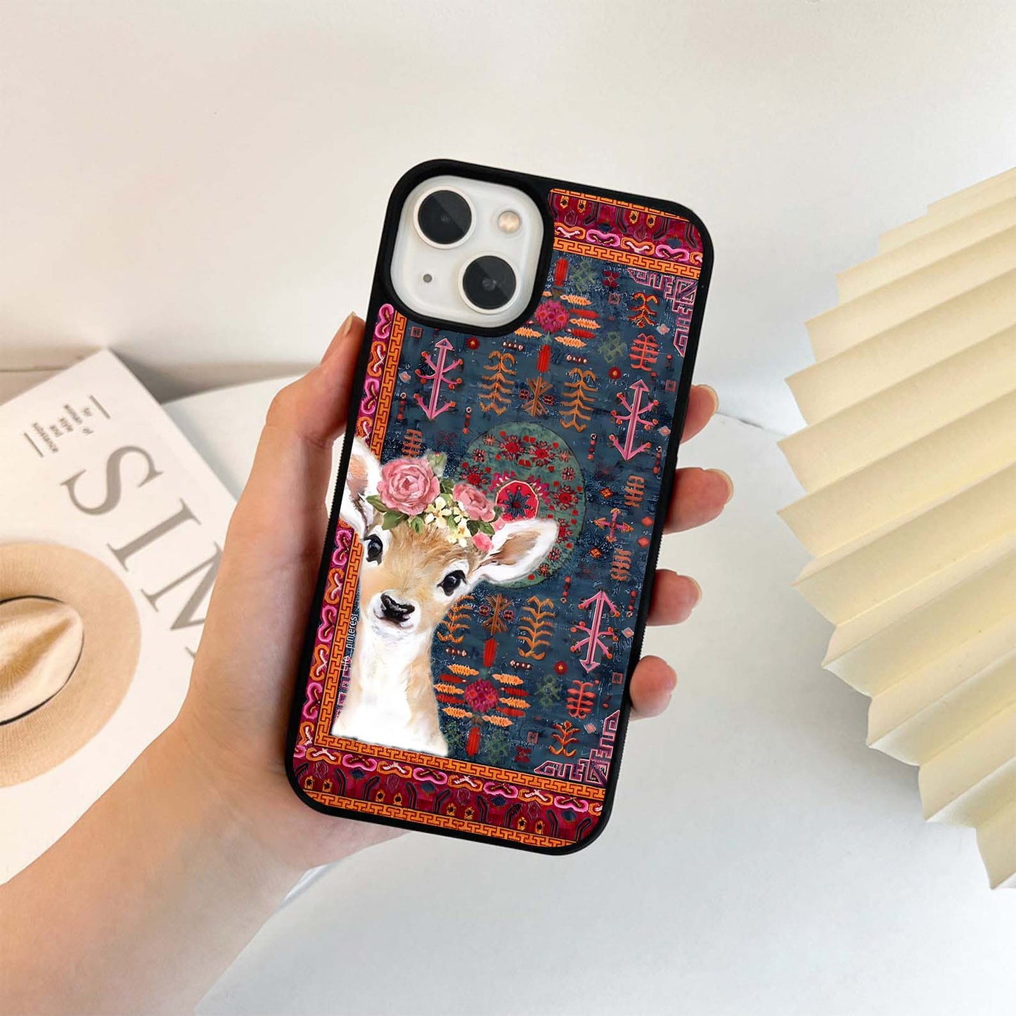 Innocent Art Deer Glass Case