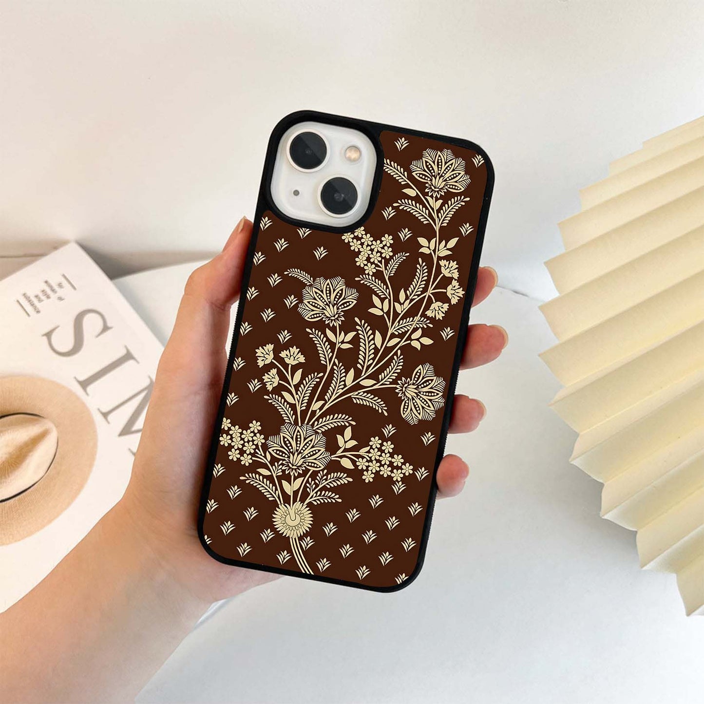 Traditional Brown Print Glass Case