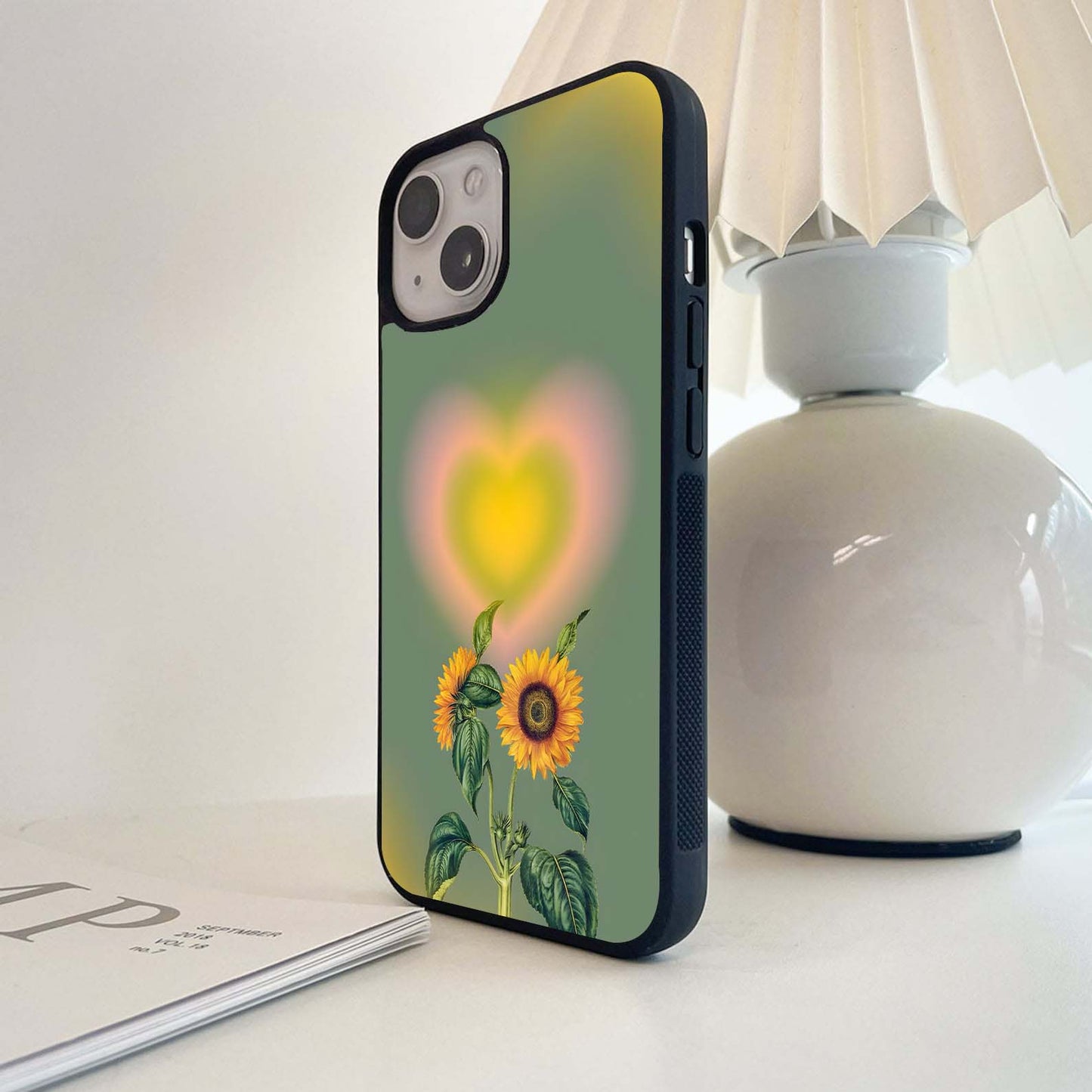 Attractive Sunflower Glass Case