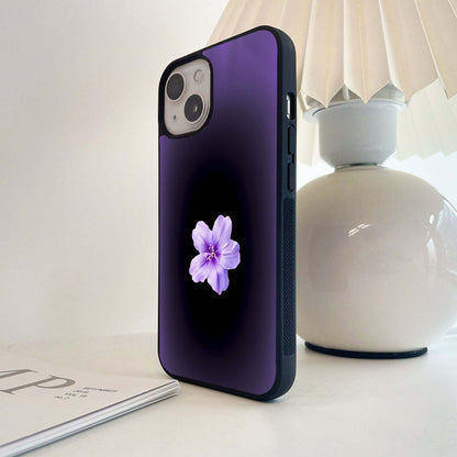 Flower on soft Violet Gradient Glass Case