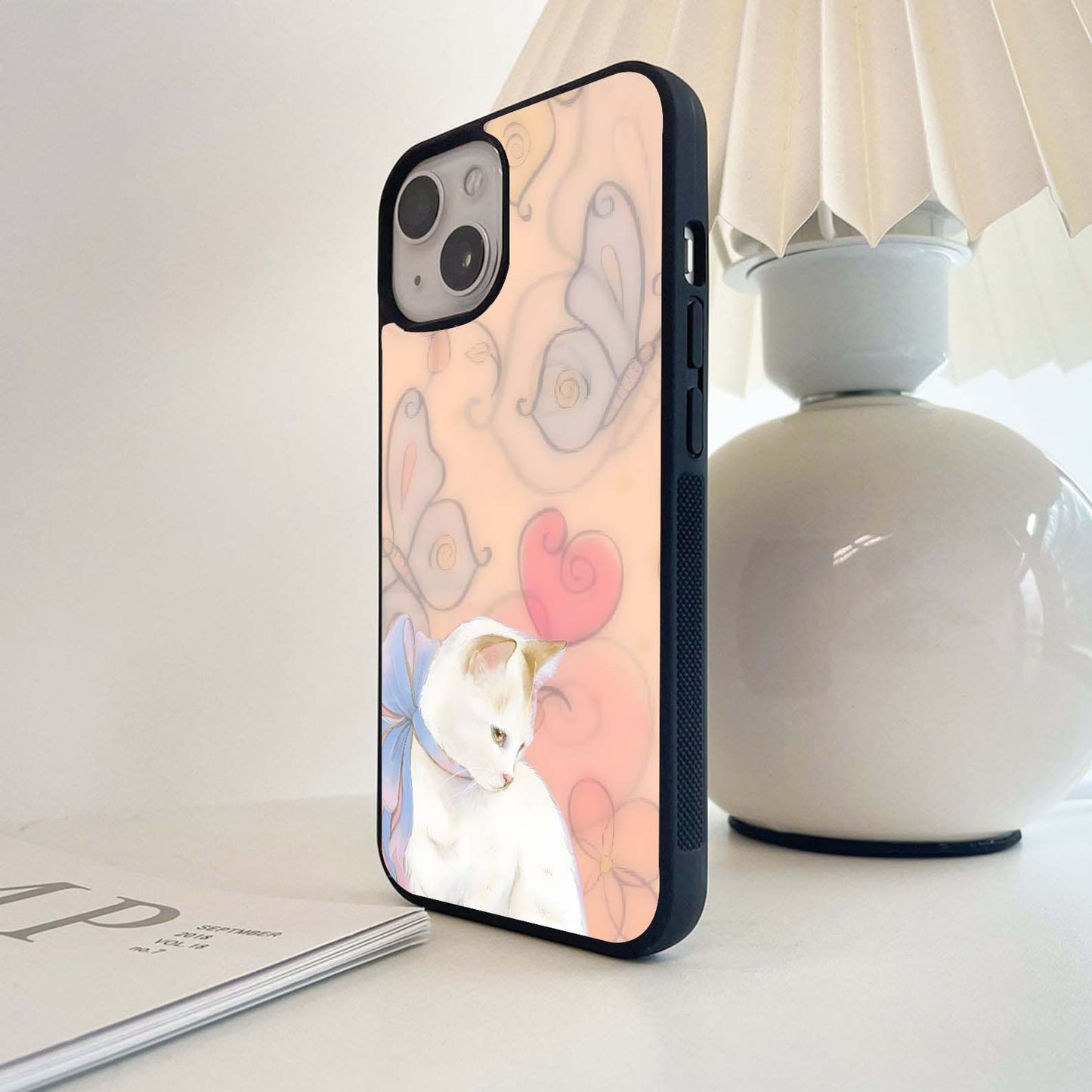 Aesthetic Shy Cat Glass Case