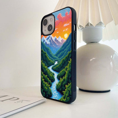 Beaded River Glow Glass Case