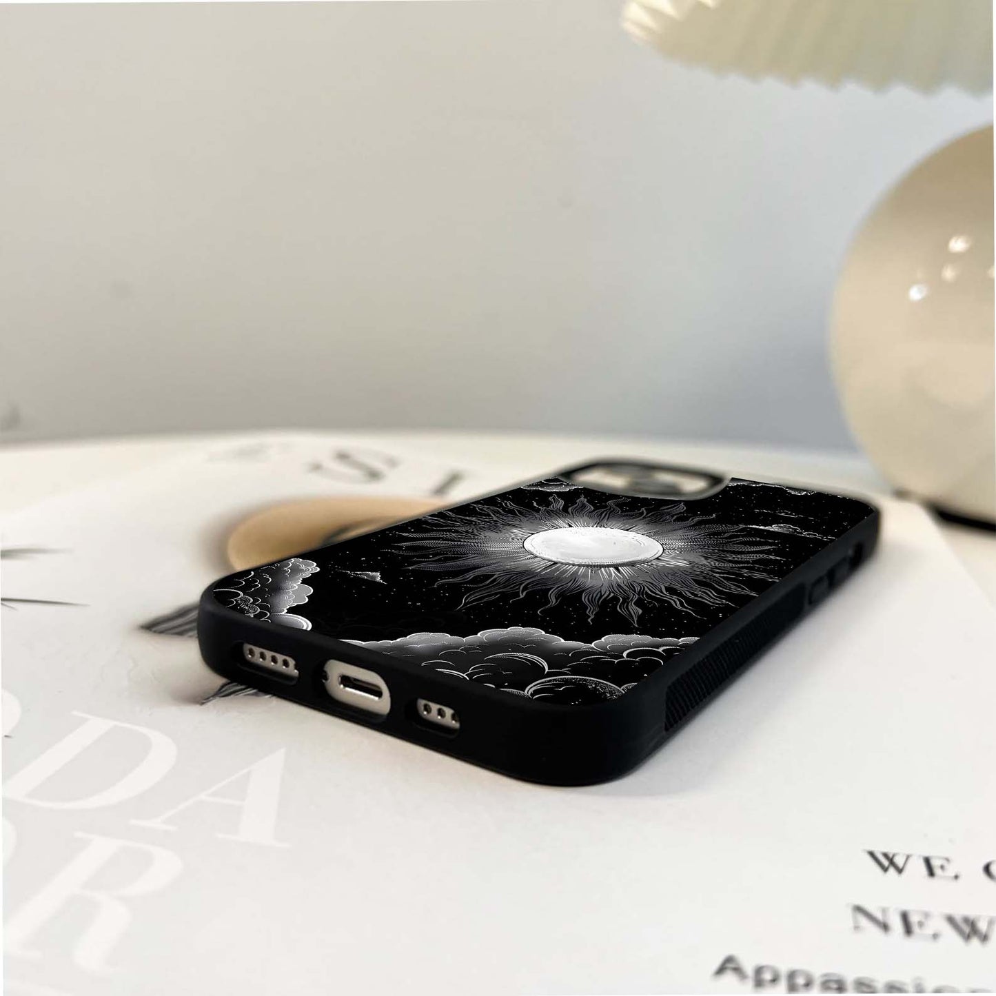 Radiant sun monochrome Glass Case