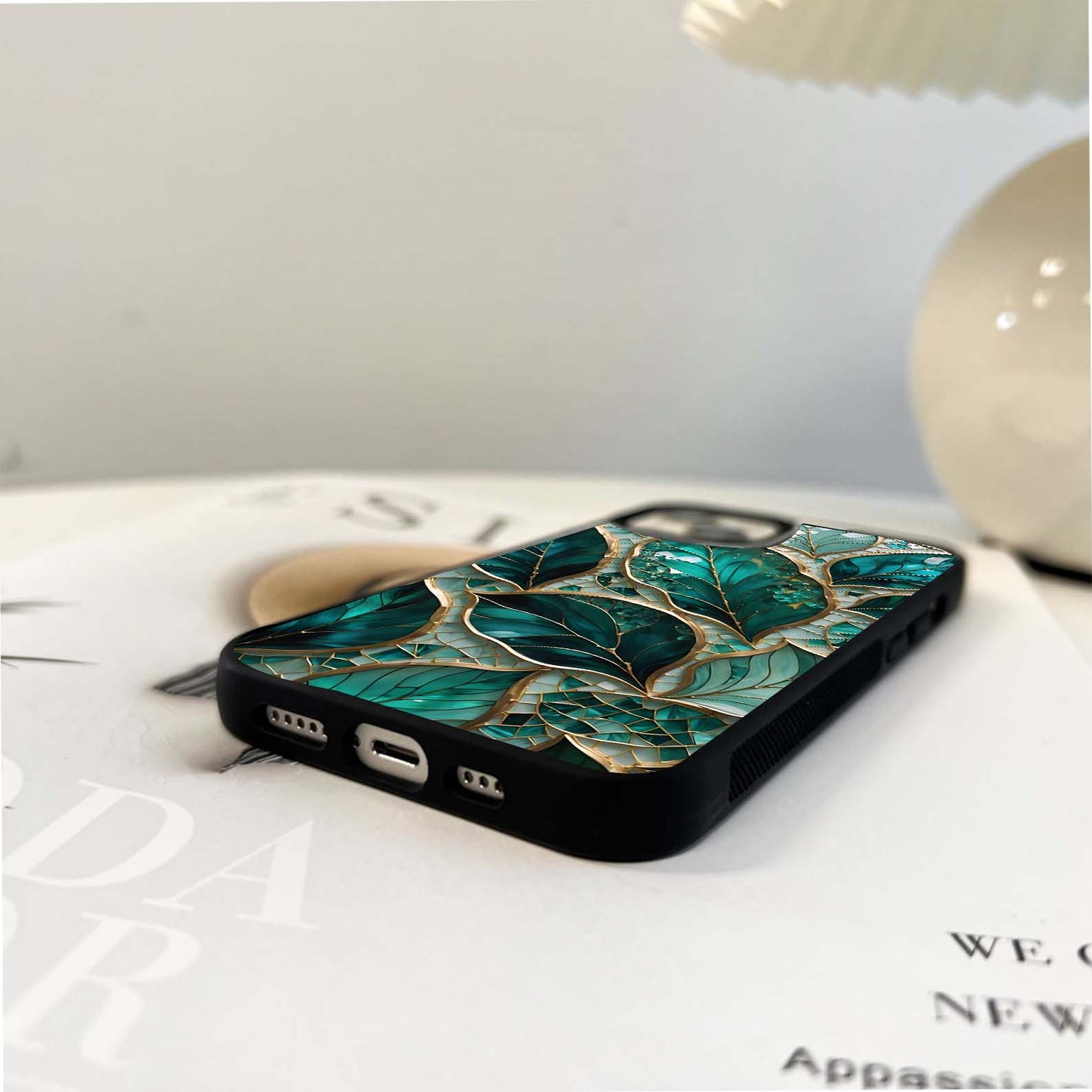 Emerald Leaf Glass Glass Case