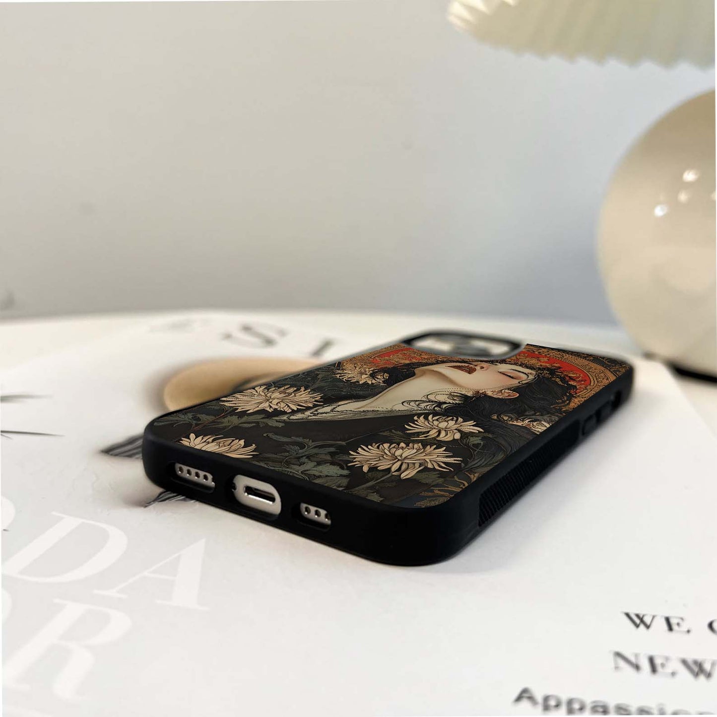 Gilded Muse Sigh Glass Case