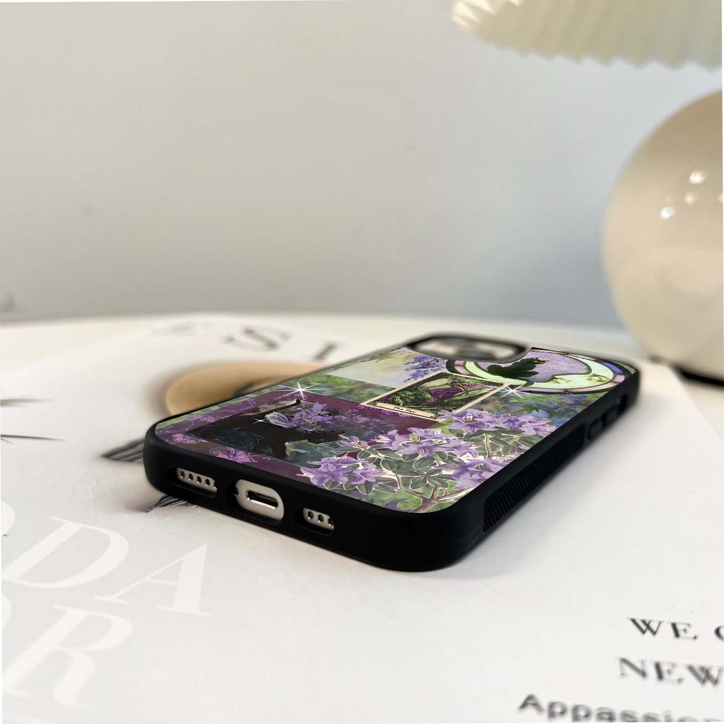 Mystic Moon Familiar Glass Case