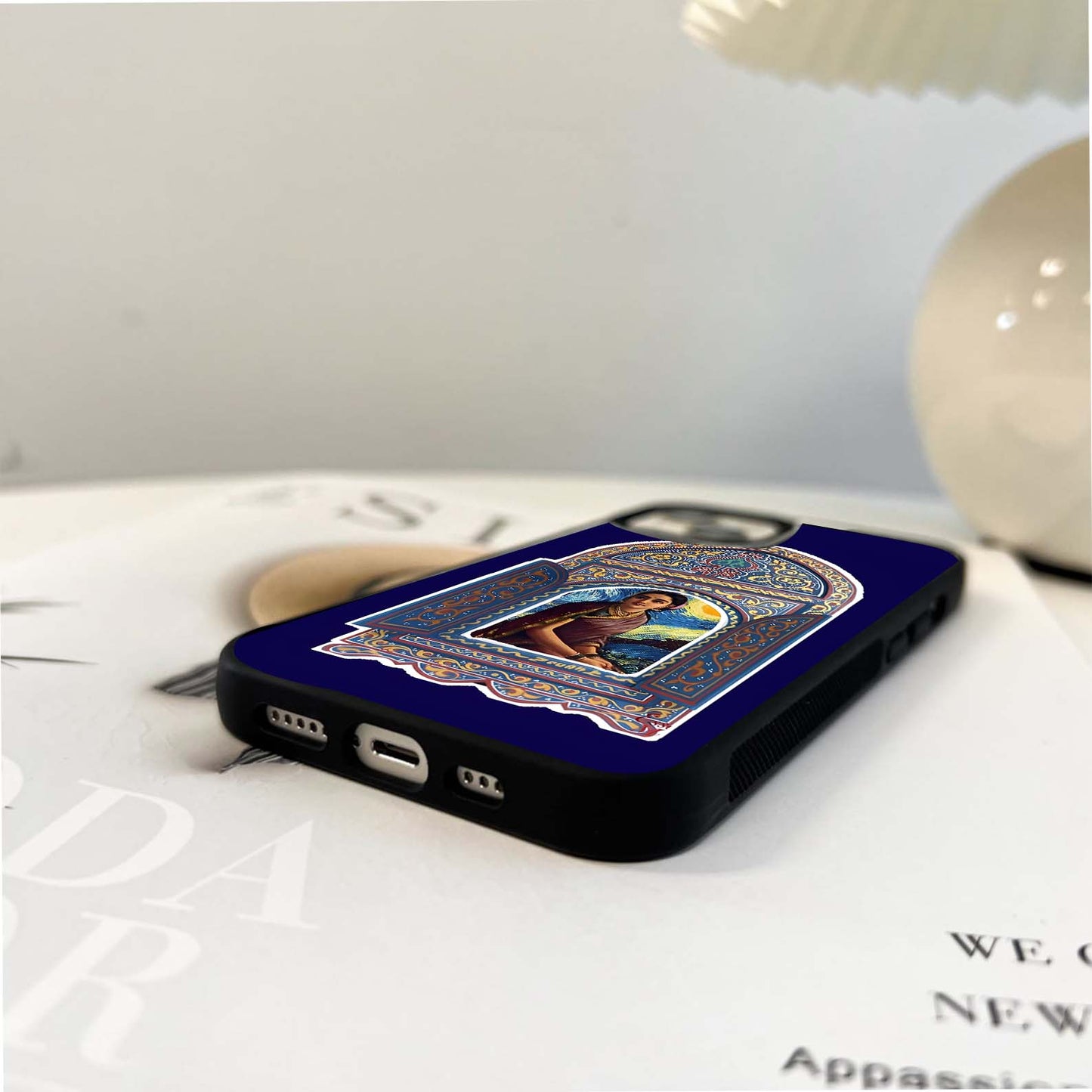 Royal Window to the Past Glass Case